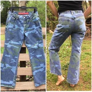 90’s Vintage Bell Bottoms Jeans Size 13 / 14 Camo